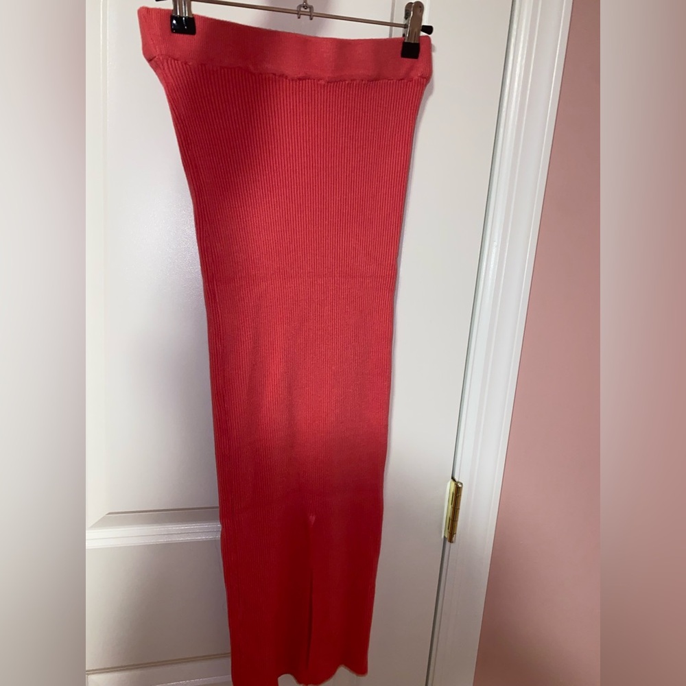 Salmon Ribbed Knit Skirt - Picture 3 of 6